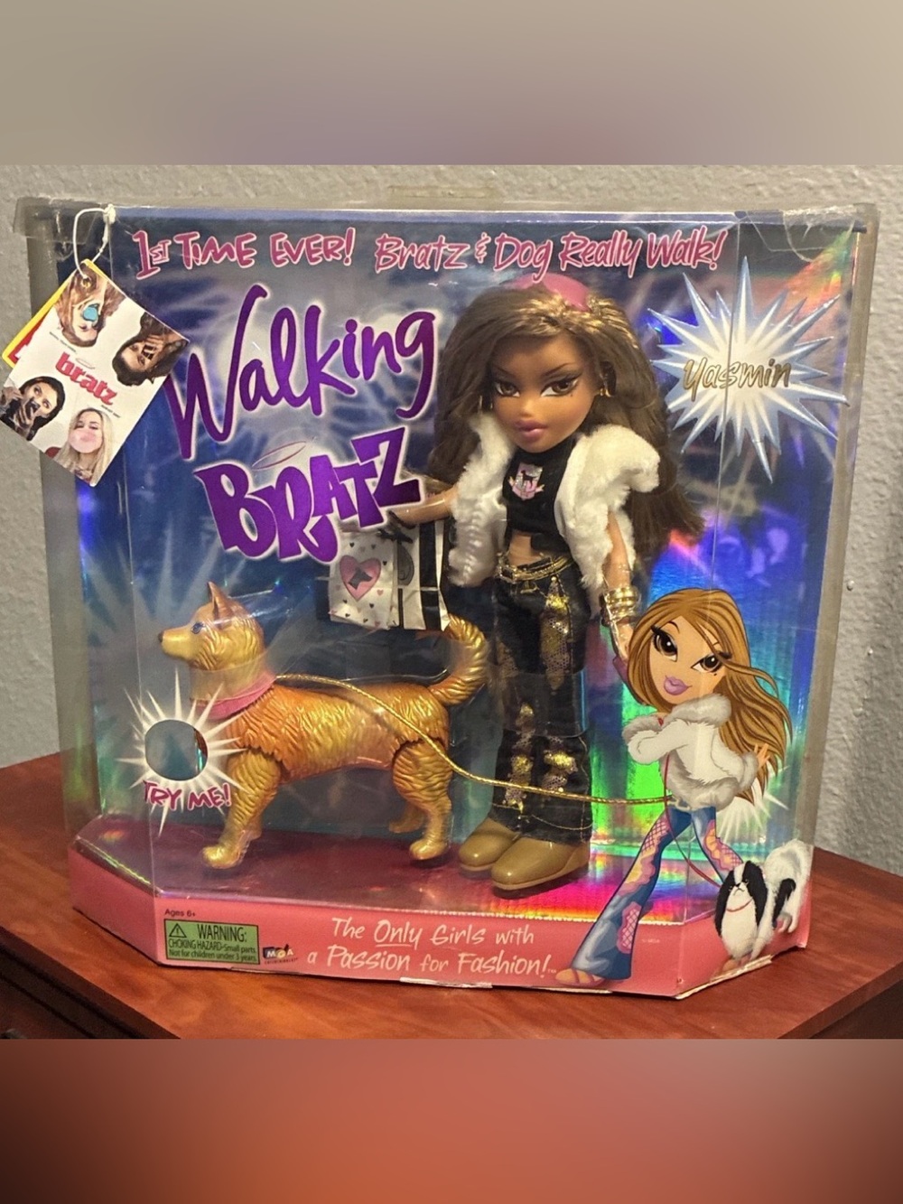 Bratz Walking Yasmine Doll with Gold Dog - Brown Hair